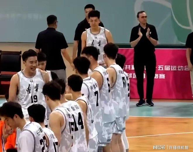 队五连胜球迷呼吁更换主教练。pg电子娱乐平台辽宁U22(图3)