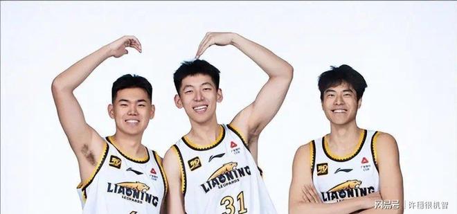 队五连胜球迷呼吁更换主教练。pg电子娱乐平台辽宁U22(图4)